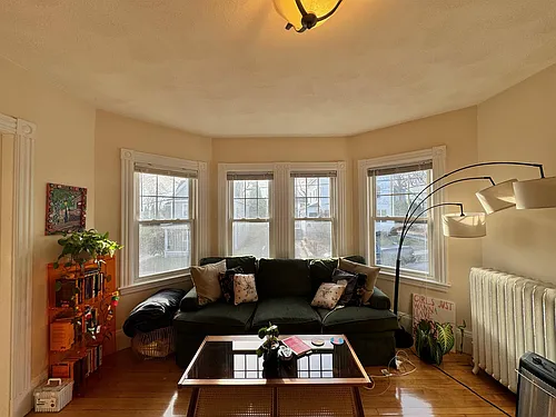 6 Laurel St Photo 1