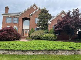 19905 Augusta Village Pl, Ashburn, VA 20147