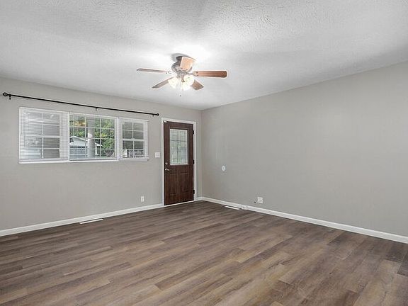 5th image of 2137 E Madison St