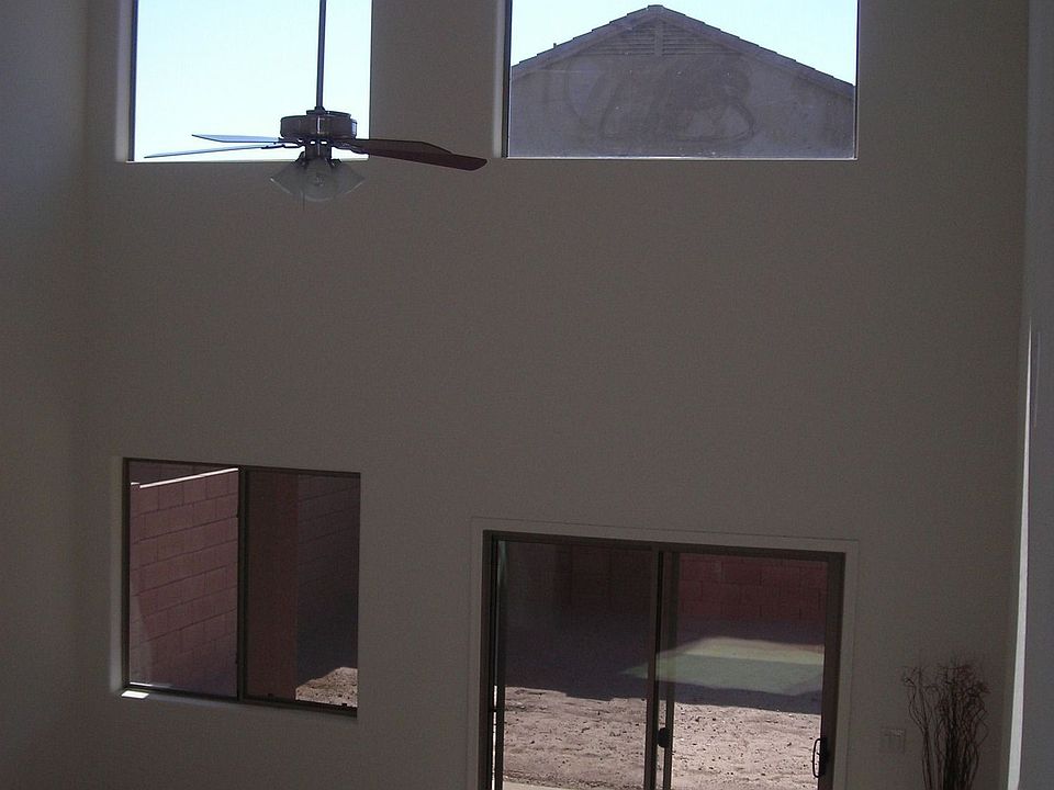 Incredible lofted ceiling for wide open feel