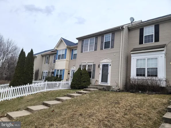 37 Gunfalls Garth, Baltimore, MD 21236