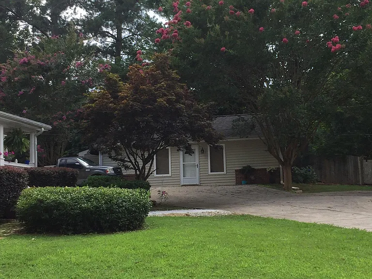 504 Mountain Park Rd — Photo 2