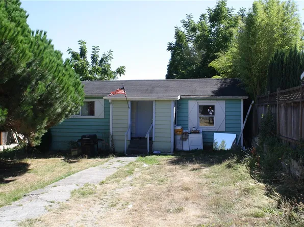 1207 SW Cambridge St, Seattle, WA 98106