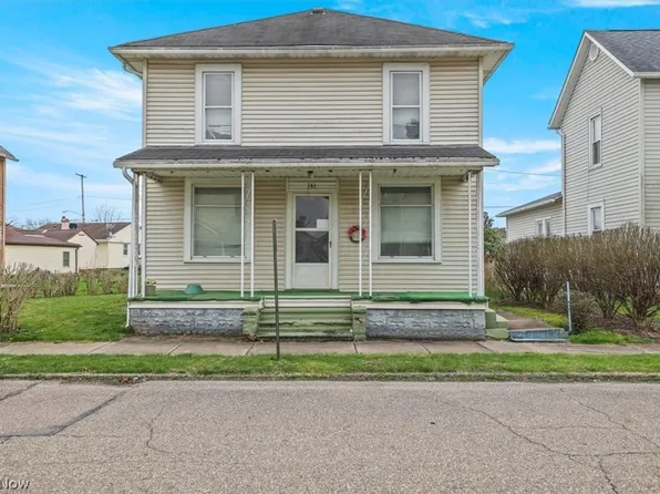 141 Neighbor St, Newcomerstown, OH 43832