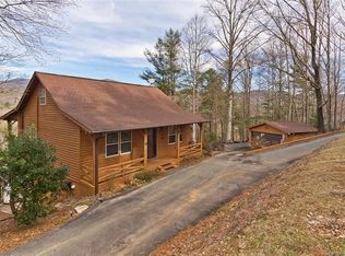 28 Whitaker Cir, Fairview, NC 28730