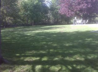 100 Elliott Rd, Trumbull, CT 06611