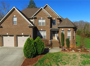206 Bridgewood Ct, Lexington, NC 27292