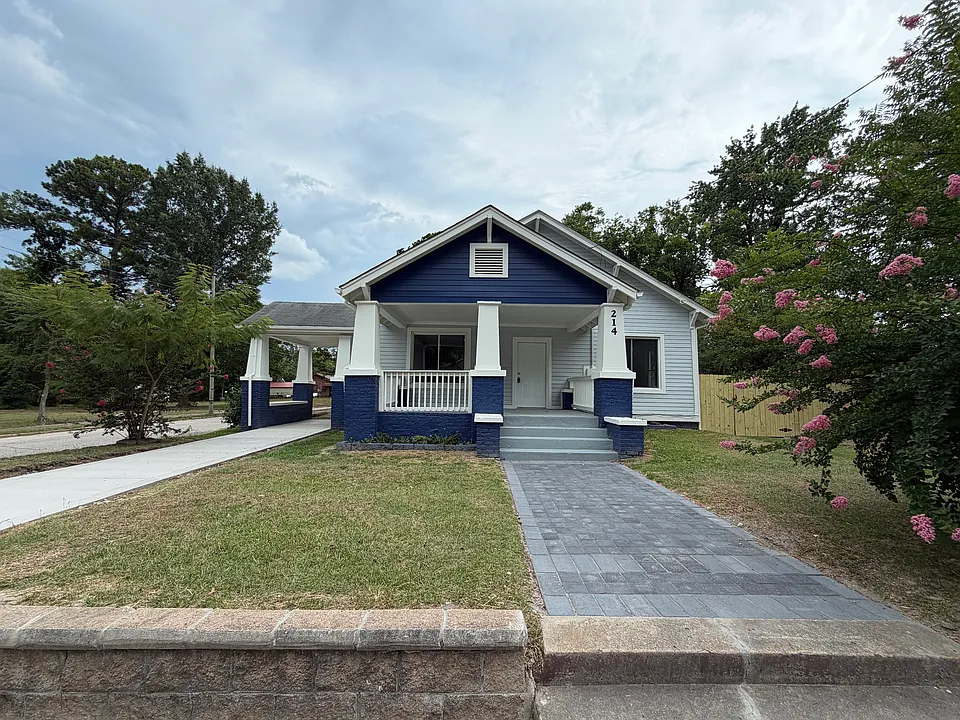 214 Nimocks Ave