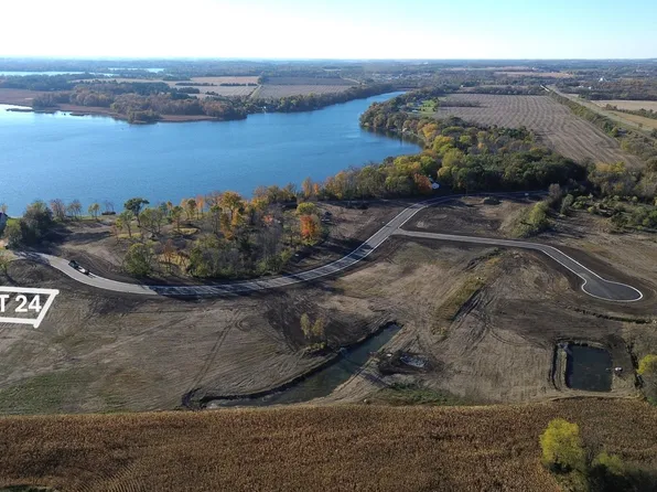 1330 Sunset Ln, Annandale, MN 55302