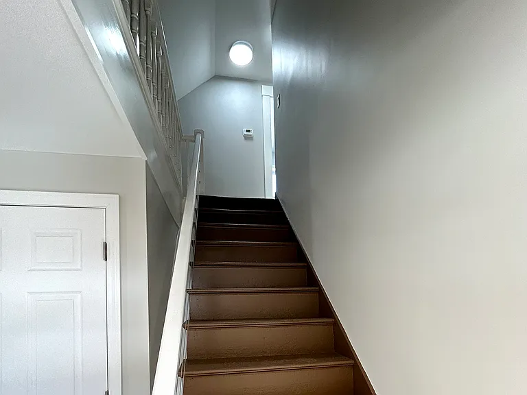 219 Post Rd — Photo 12
