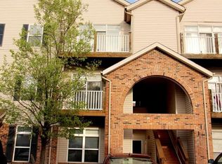 1275 Gardens Circle Dr #C, Saint Louis, MO 63125