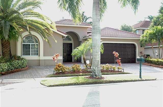 1st image of 2566 Jardin Pl