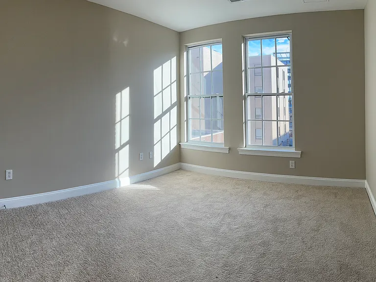 1023 N Royal St #206 — Photo 10