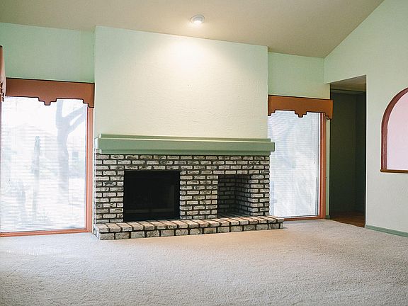 3rd image of 9142 E Calle Luna