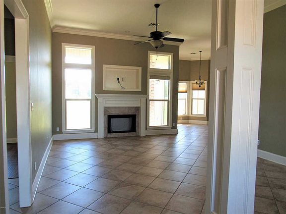 2nd image of 251 Longstreet Ln