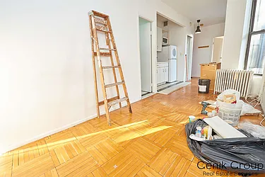 Rented by Genik Group Corp