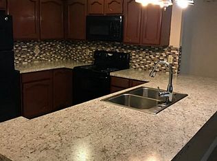 2406 Colonial Ridge Dr, Friendswood, TX 77546