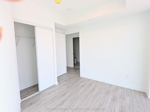 4th image of 252 Church St #5206