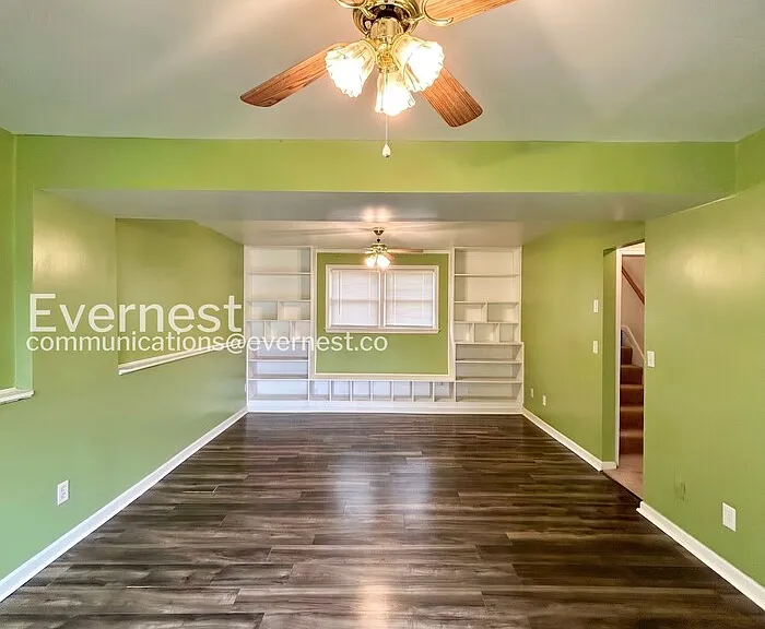 11406 Wentworth Ct — Photo 8