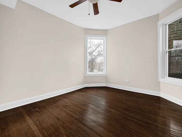 7011 S Prairie Ave #2 — Photo 4