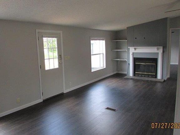 2nd image of 174 Bobcat Ln