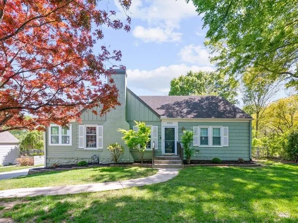 2813 W 51st St, Westwood, KS 66205