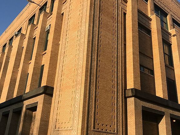 3rd image of 4155 W Kamerling Ave