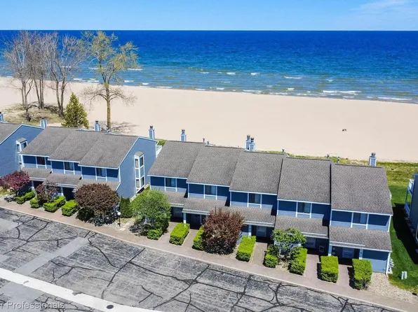 271 Chrysler Rd Unit 19, Oscoda, MI 48750