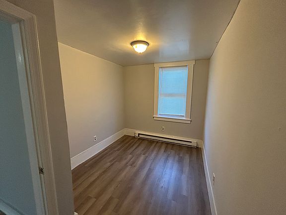 4th image of 145 Water St Floor 1