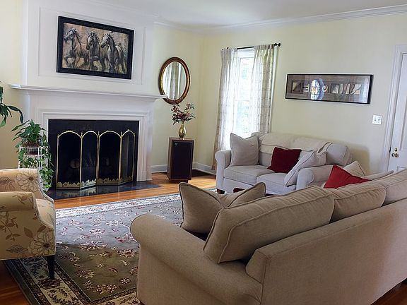 4th image of 2242 Talbott Ave