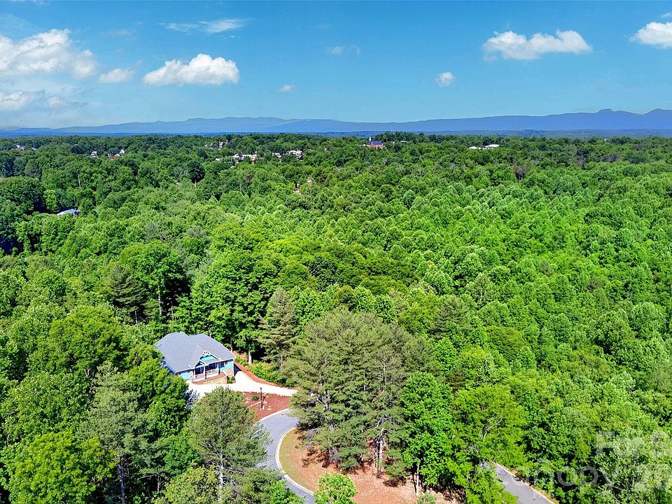 1st image of 225 Henrys Glen Dr