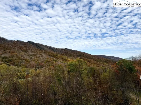 471 Adams Apple Drive #2, Banner Elk, NC 28604