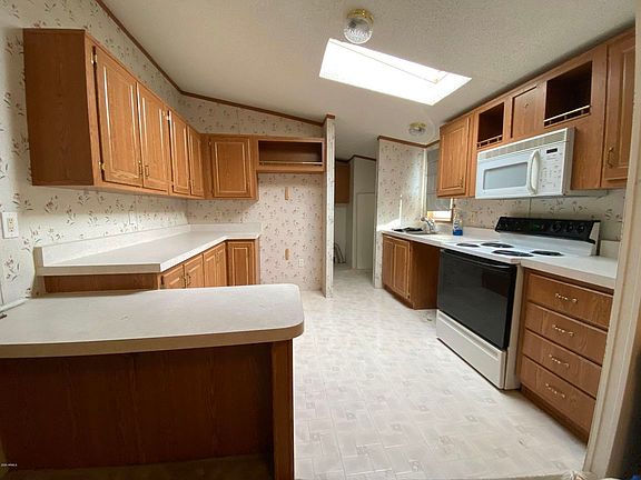 4th image of 19802 N 32nd St #69