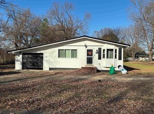 1108 W 3rd St, Fulton, KY 42041