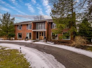 2503 Snowberry Ln, Pepper Pike, OH 44124