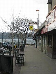 2nd image of 140 Broad St