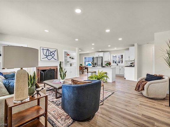 2nd image of 6678 Solon Blvd