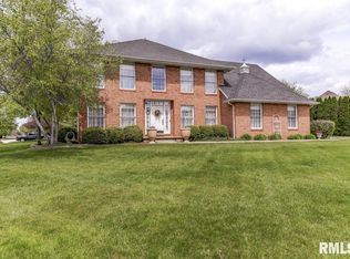 2301 Mallard Pointe Ct, Springfield, IL 62712