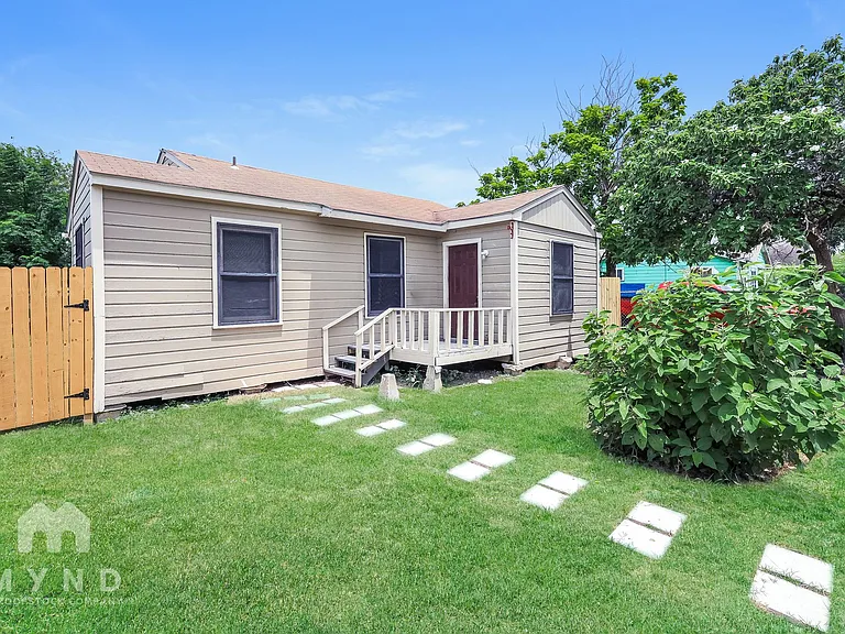 1322 Verbena St — Photo 18