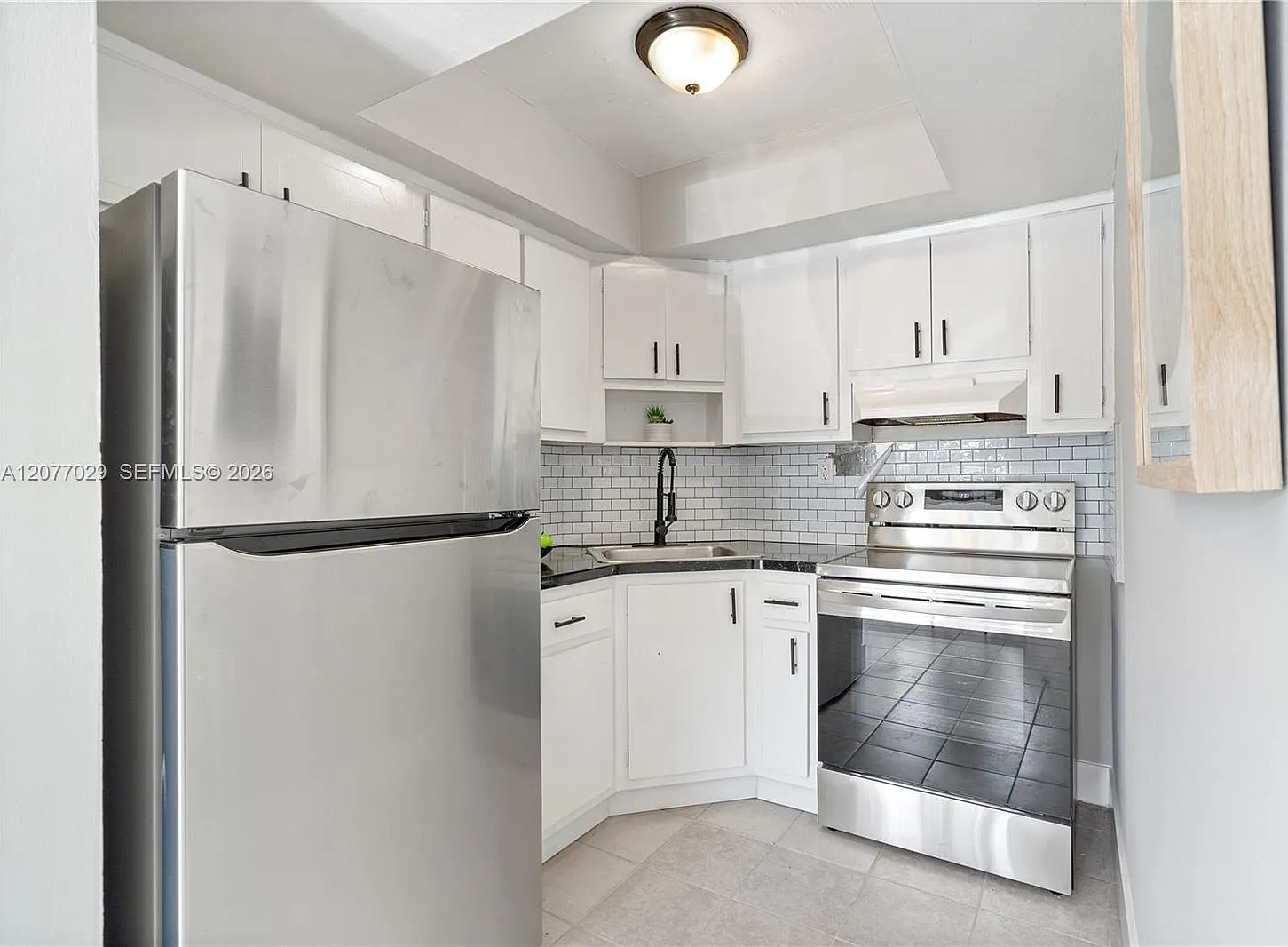 2 bed, 800 sqft, $2,000 — Photo 1