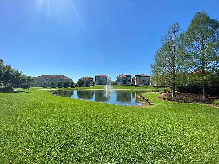 2408 Lobelia Dr — Photo 21