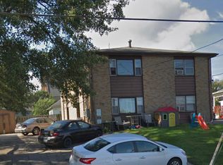 58 S Crystal Ave #1, Elgin, IL 60123