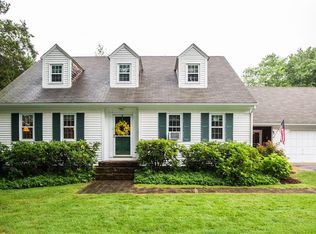 63 Pocono Dr, Warwick, RI 02888