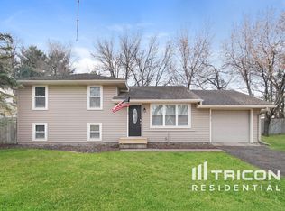 2910 114th Ave NW, Coon Rapids, MN 55433