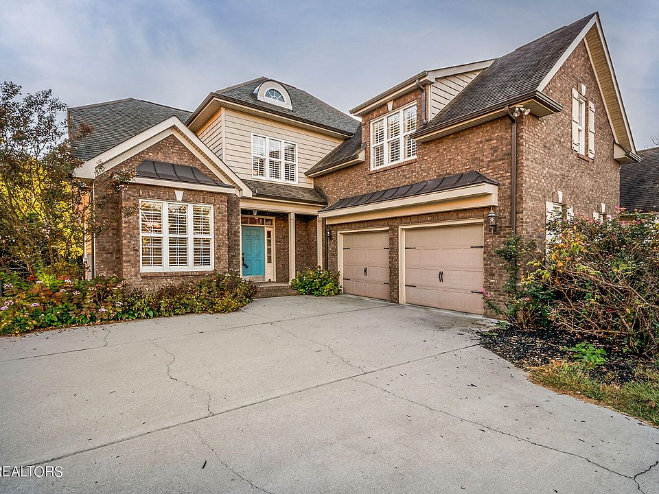 1st image of 1526 Laurens Glen Ln