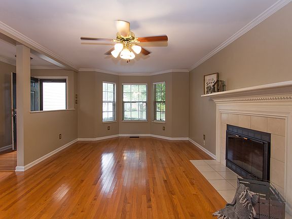 4th image of 10031 Highgate Cir