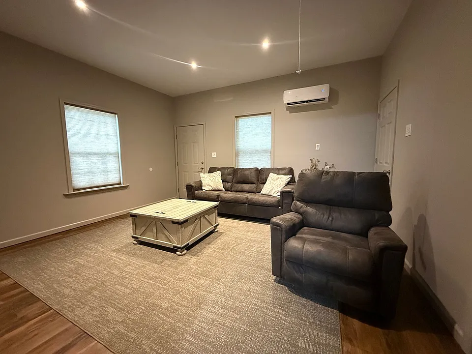 310 County Road 692