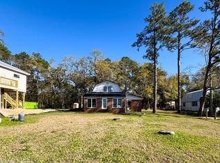 328 Sunset Trl, Freeport, FL 32439
