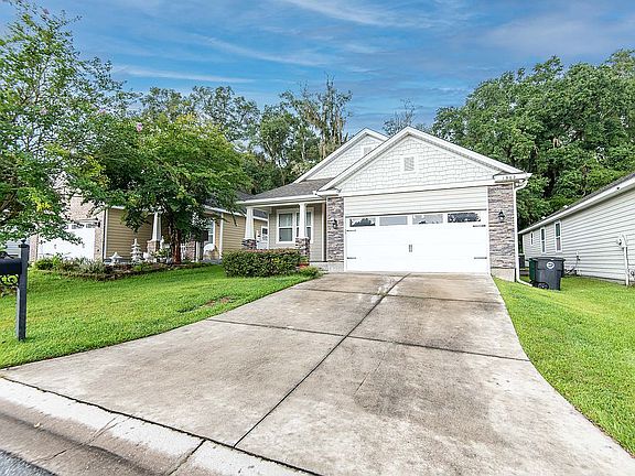 2nd image of 1962 Sagebrook Dr