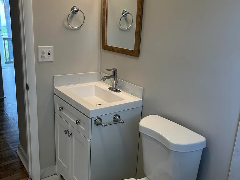 511 W Palm St — Photo 12